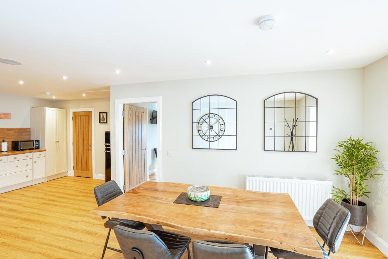Sparrowhawk Cottage With Hot Tub Newton Stewart Esterno foto