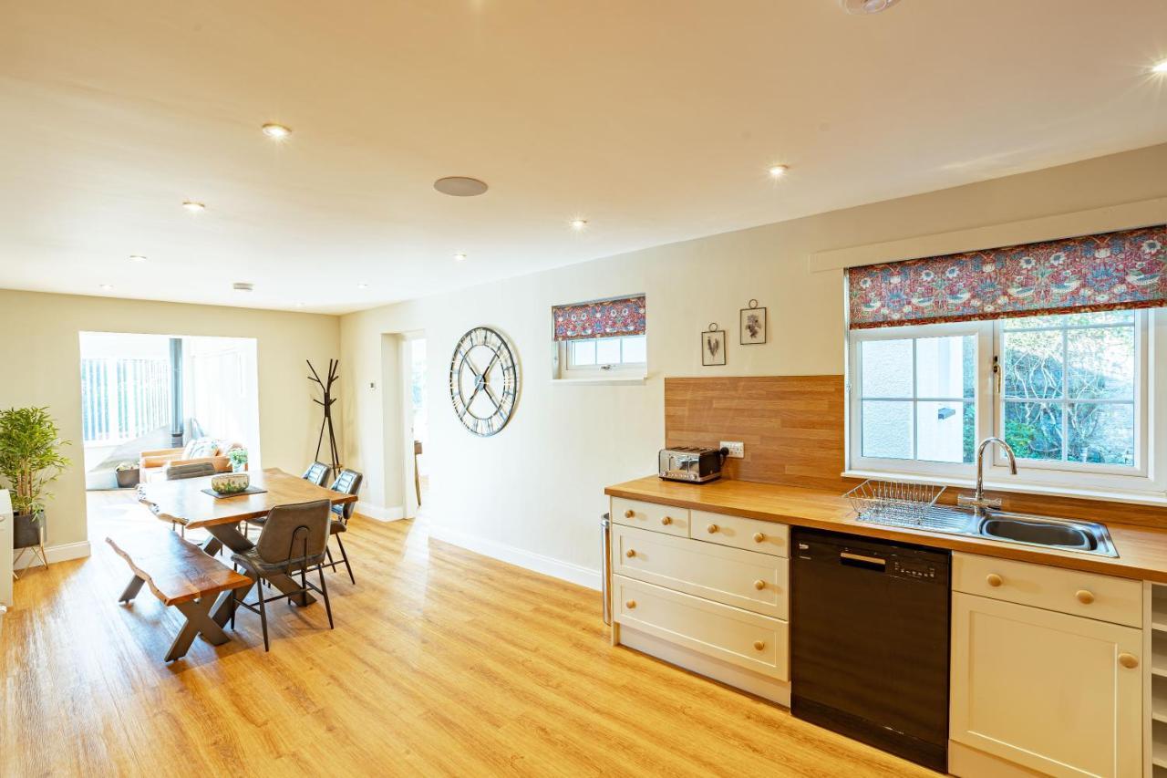 Sparrowhawk Cottage With Hot Tub Newton Stewart Esterno foto