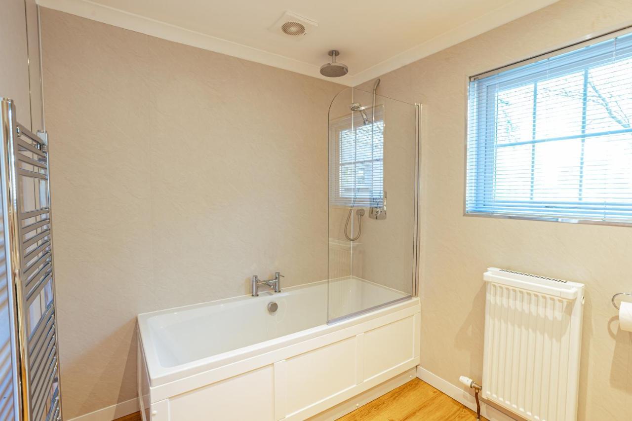 Sparrowhawk Cottage With Hot Tub Newton Stewart Esterno foto